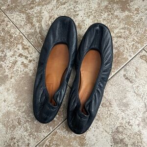 Saks fifth avenue navy blue flats